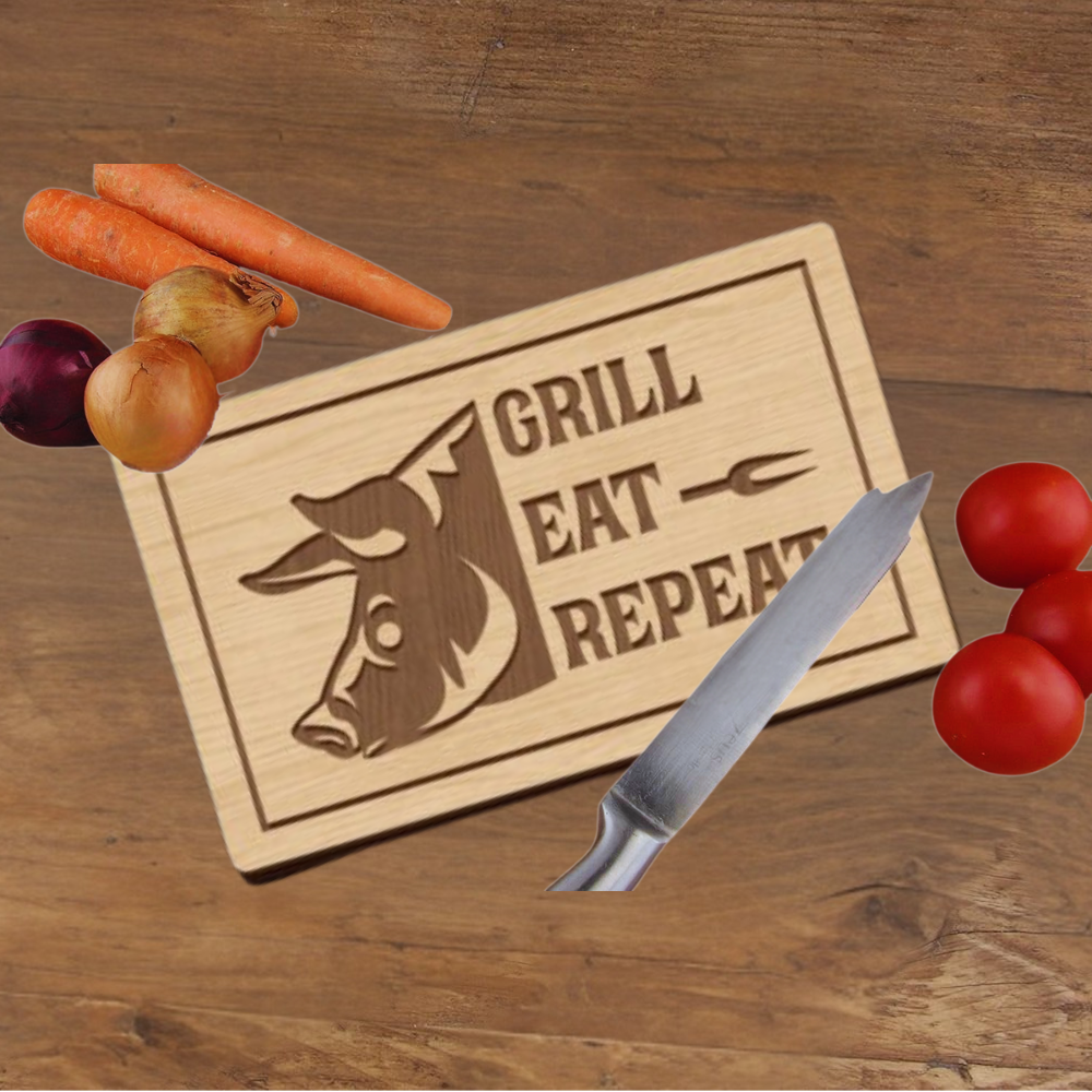 “Custom laser-engraved wooden chopping board 30x20 cm with personalized name”